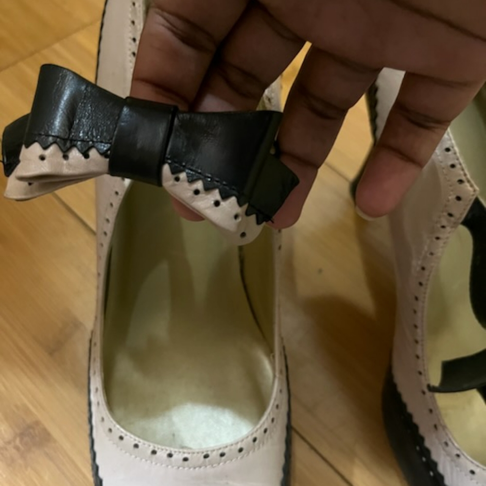 PINK AND BLACK BELLINI HEELS